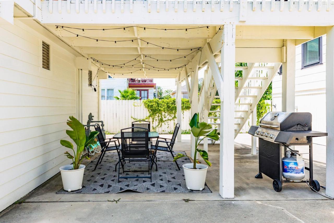 Soleil House - Unit B Villa Galveston Bagian luar foto