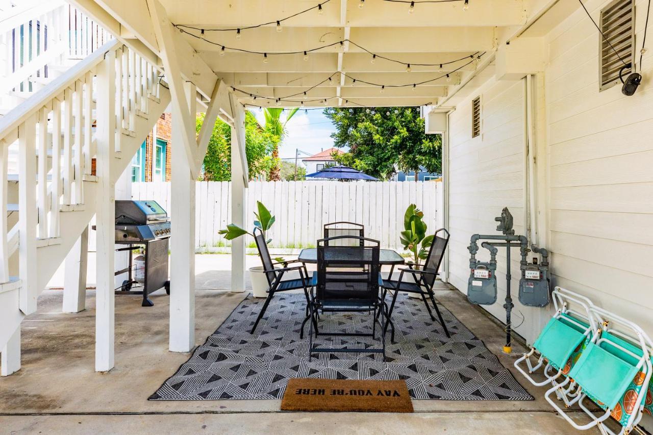 Soleil House - Unit B Villa Galveston Bagian luar foto